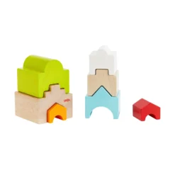Stapelturm Haus auf Haus, aus Holz